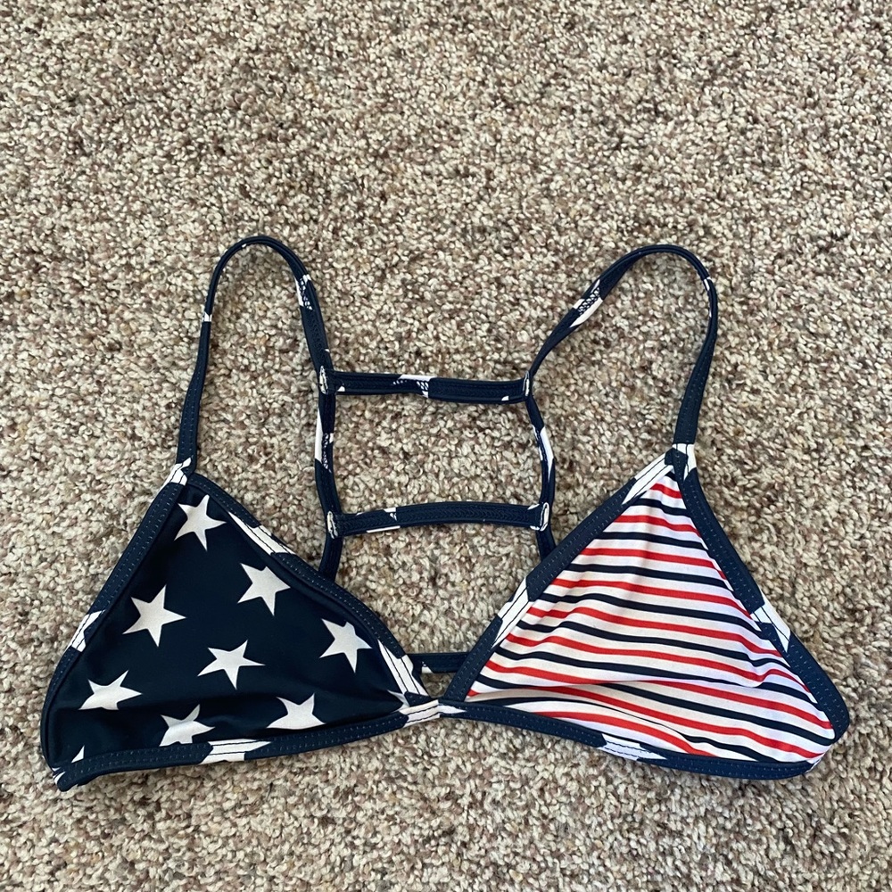 STONE FOX SWIM TOP